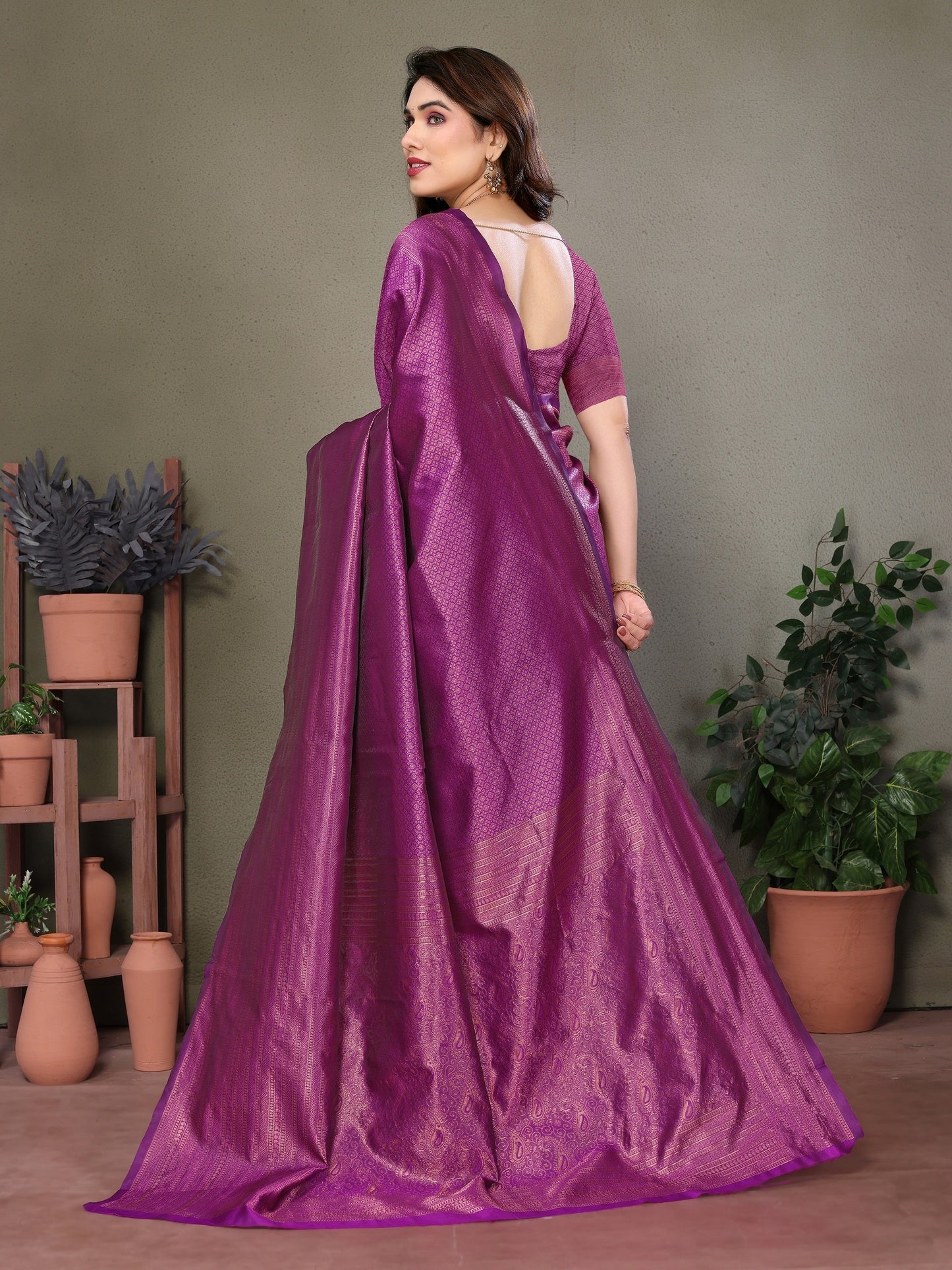 Vedant Vastram Litchi Silk Banarasi Silk Saree - Purple
