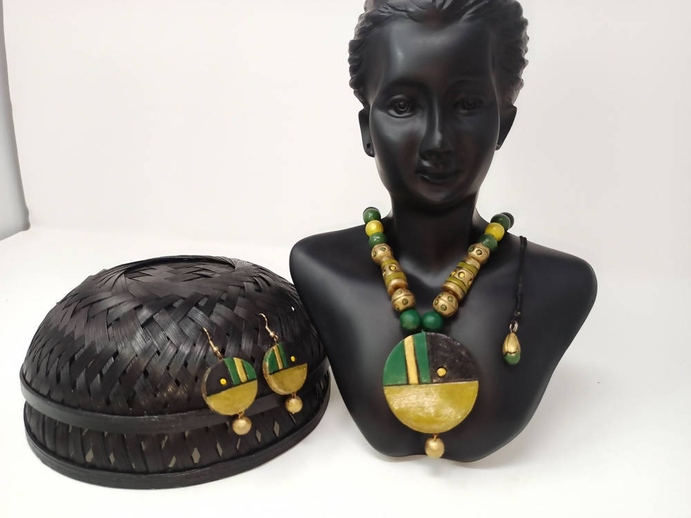 Terracotta Round Pendant Boho Style Medium Necklace Set With Hangings