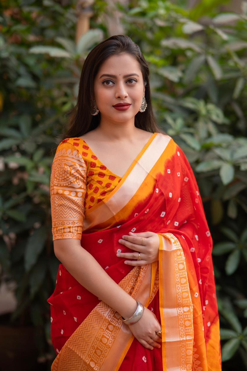 Red Jute Silk Ethnic Motifs Saree with Unstitched Blouse - A2M