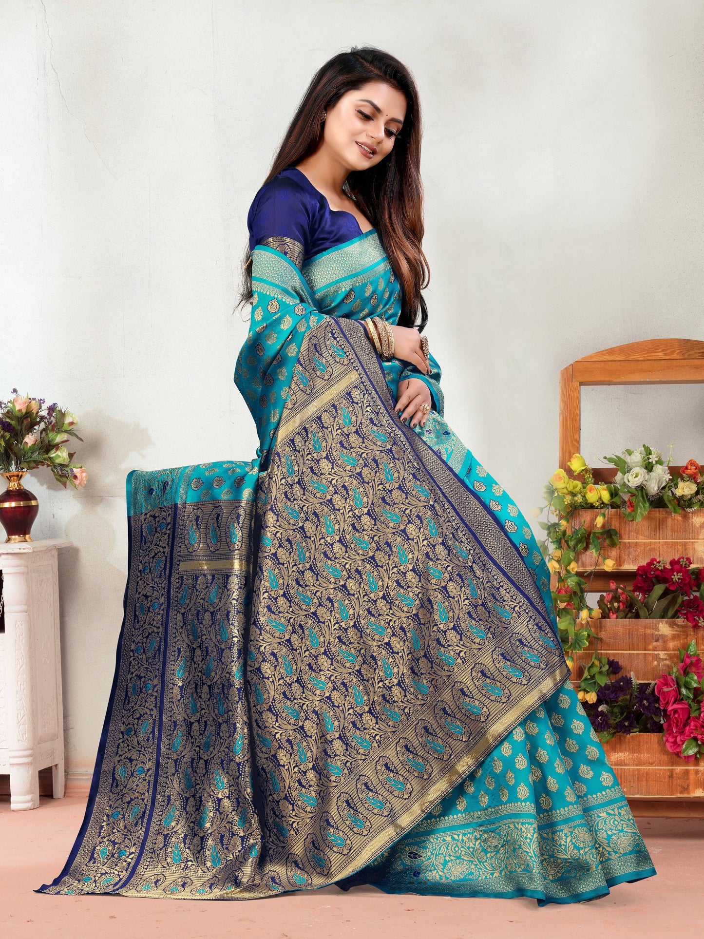 Vedant Vastram Litchi Silk Designer Banarasi Saree - Rama