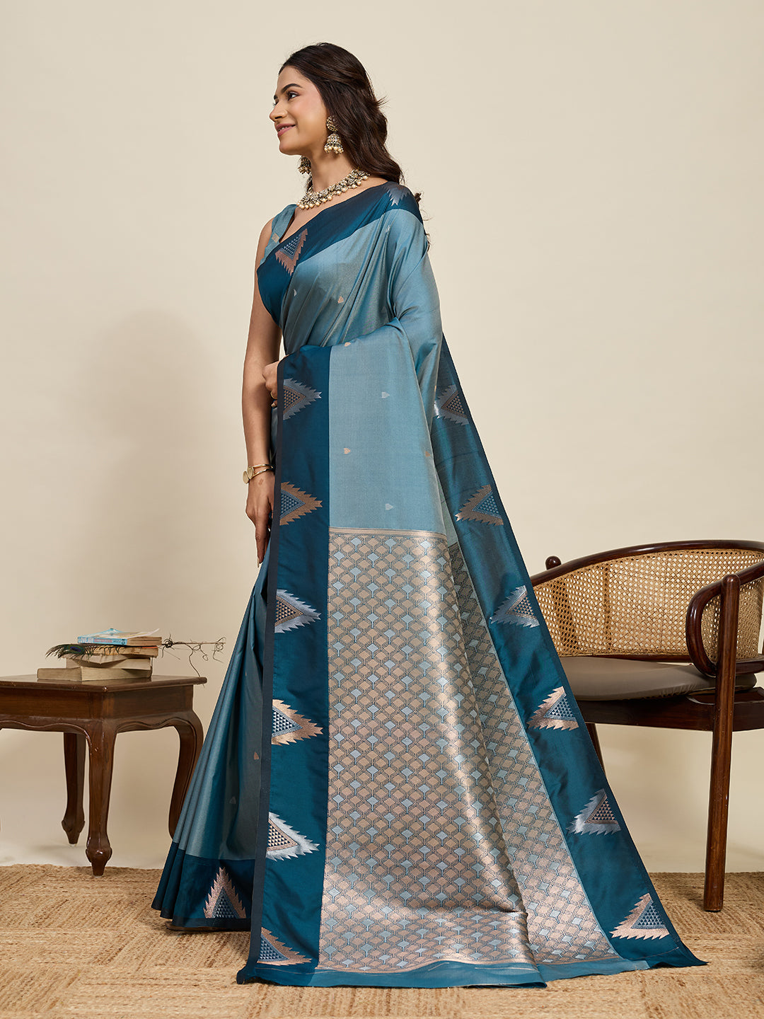 Vedant Vastram Soft Litchi Silk Banarasi Silk Jacquard Saree - Rama