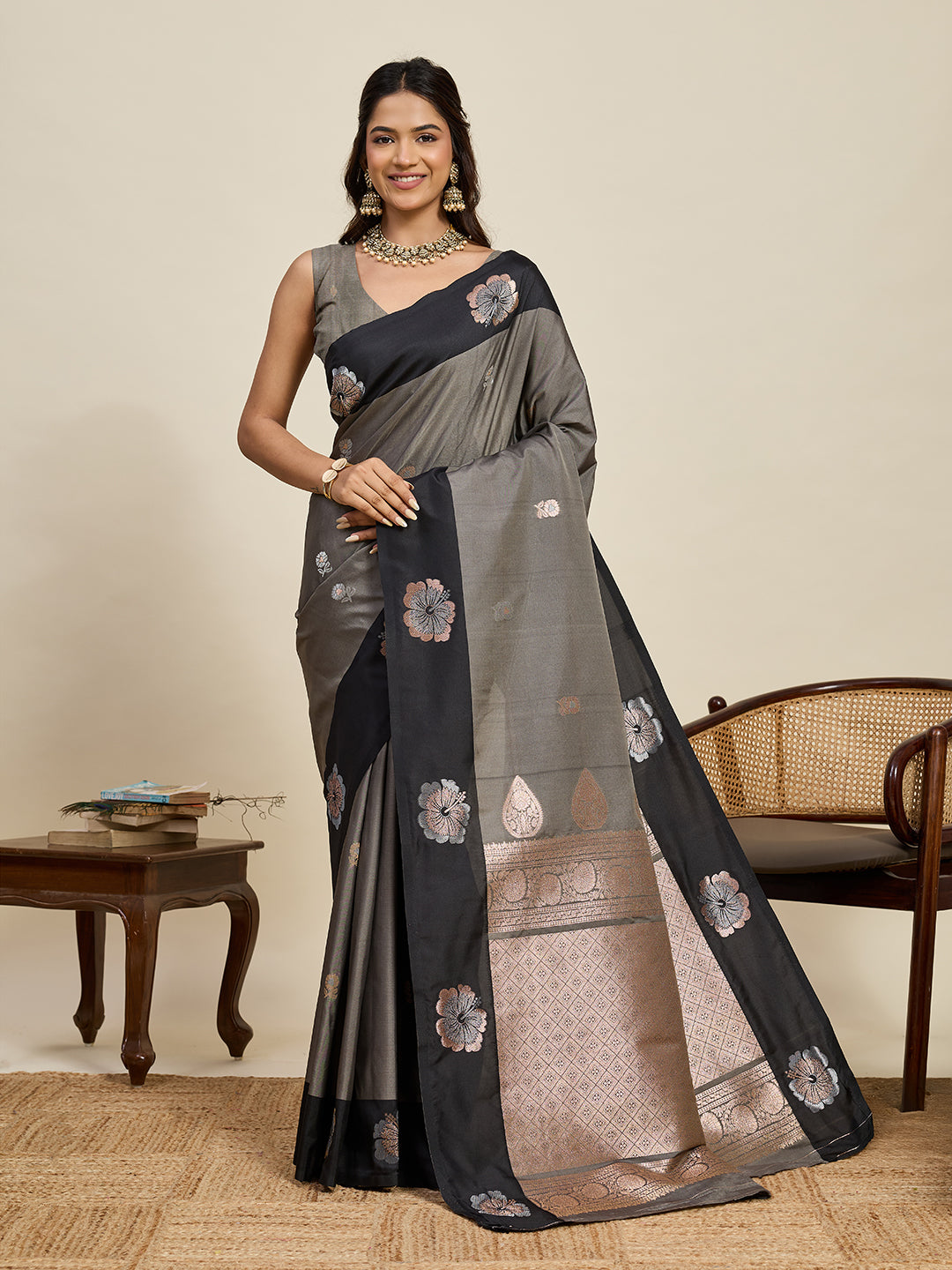 Vedant Vastram Soft Litchi Silk Banarasi Silk Jacquard Saree - Black