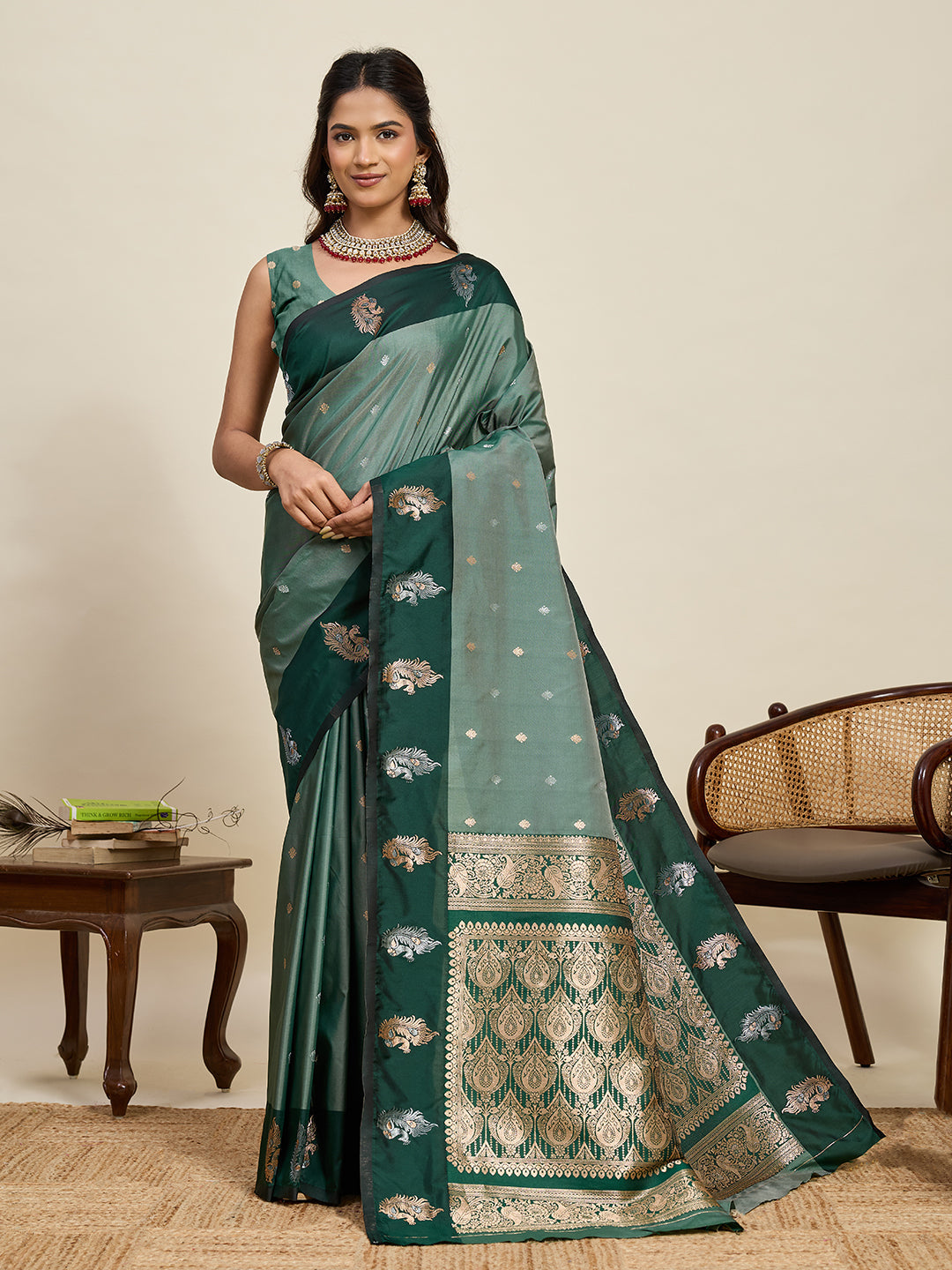 Vedant Vastram Soft Litchi Silk Banarasi Silk Jacquard Saree - Green