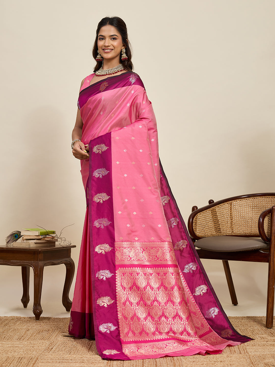 Vedant Vastram Soft Litchi Silk Banarasi Silk Jacquard Saree - Pink