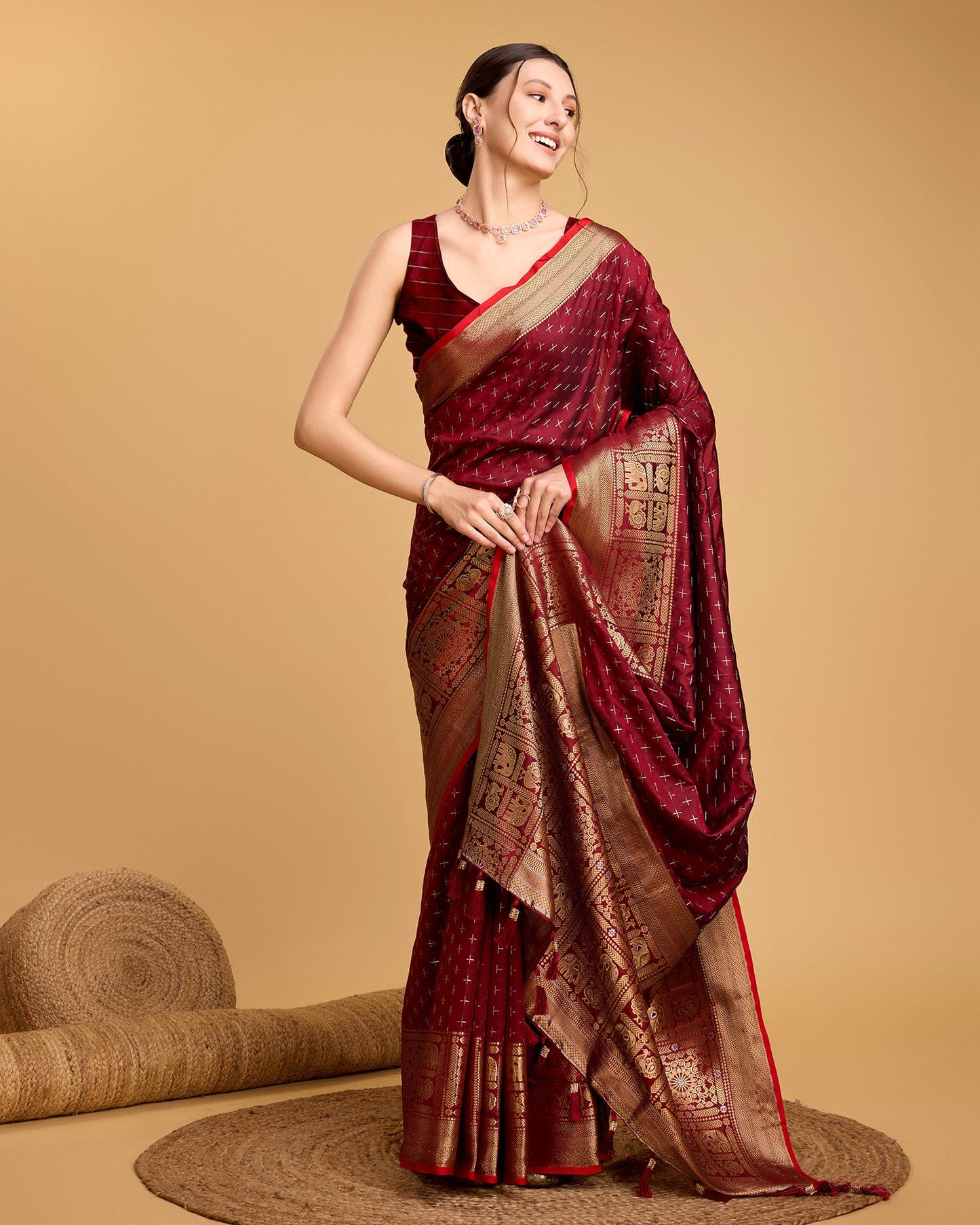 Vedant Vastram Soft Litchi Silk Banarasi Silk Saree - Maroon
