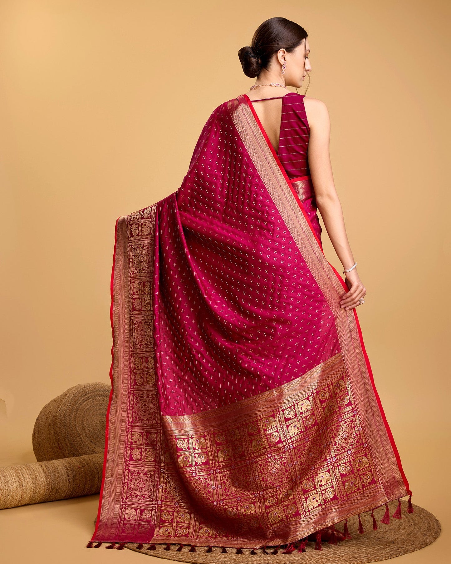 Vedant Vastram Soft Litchi Silk Banarasi Silk Saree - Rani