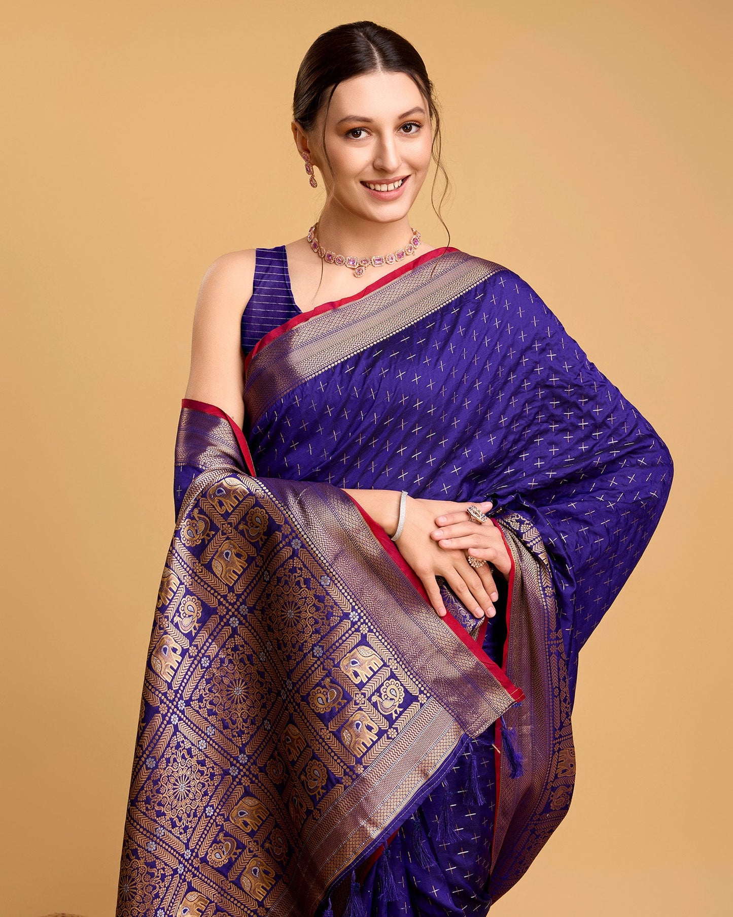Vedant Vastram Soft Litchi Silk Banarasi Silk Saree - Violate