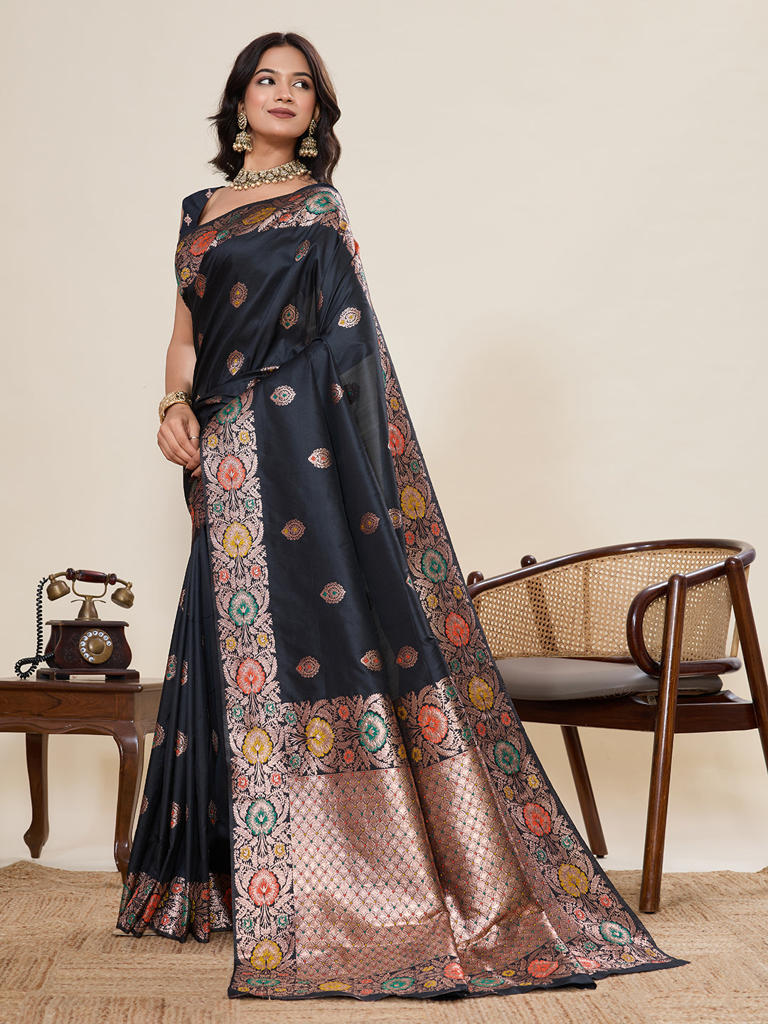 Vedant Vastram Soft Litchi Silk Banarasi Silk Jacquard Saree - Black