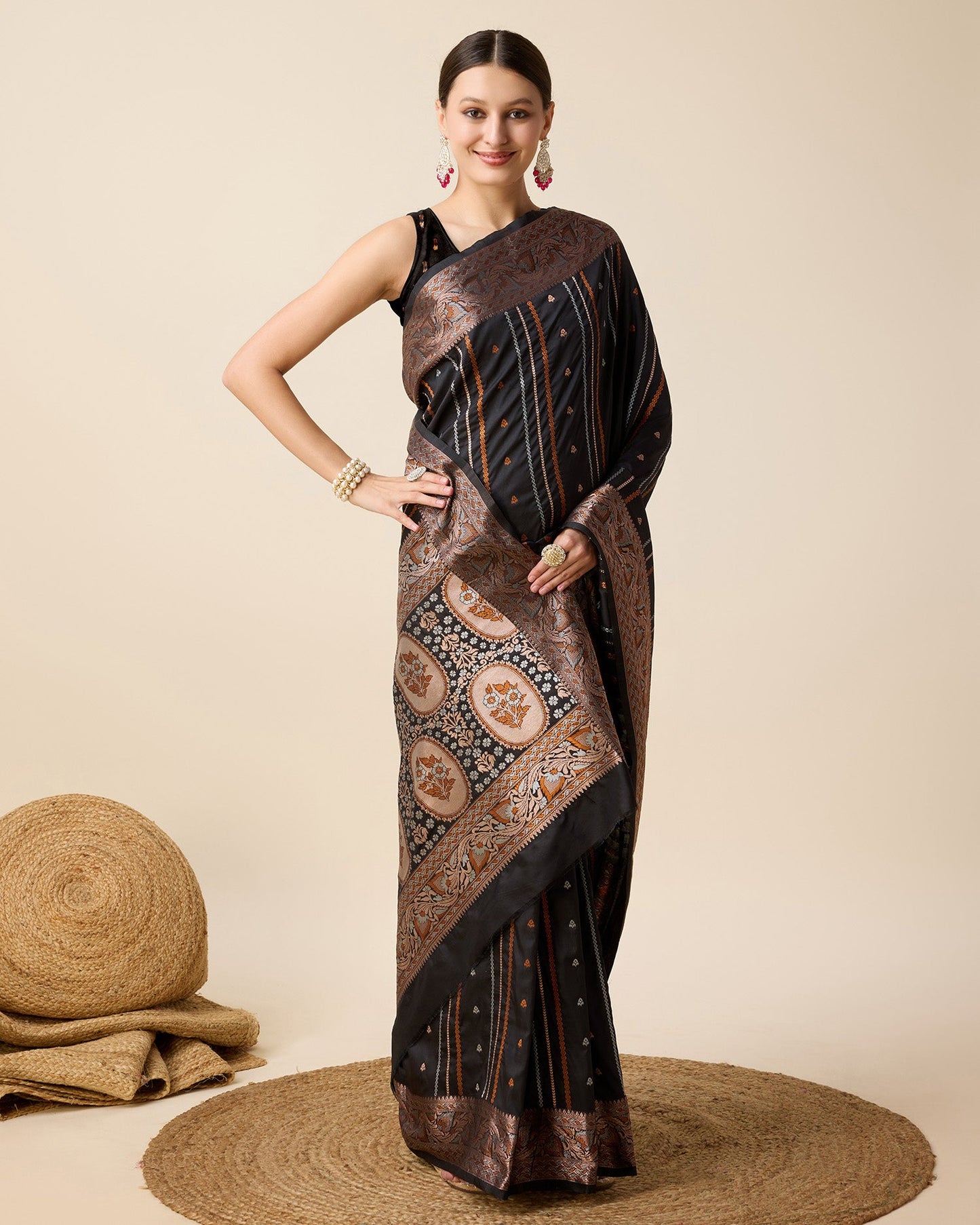 Vedant Vastram Soft Litchi Silk Banarasi Silk Saree - Black