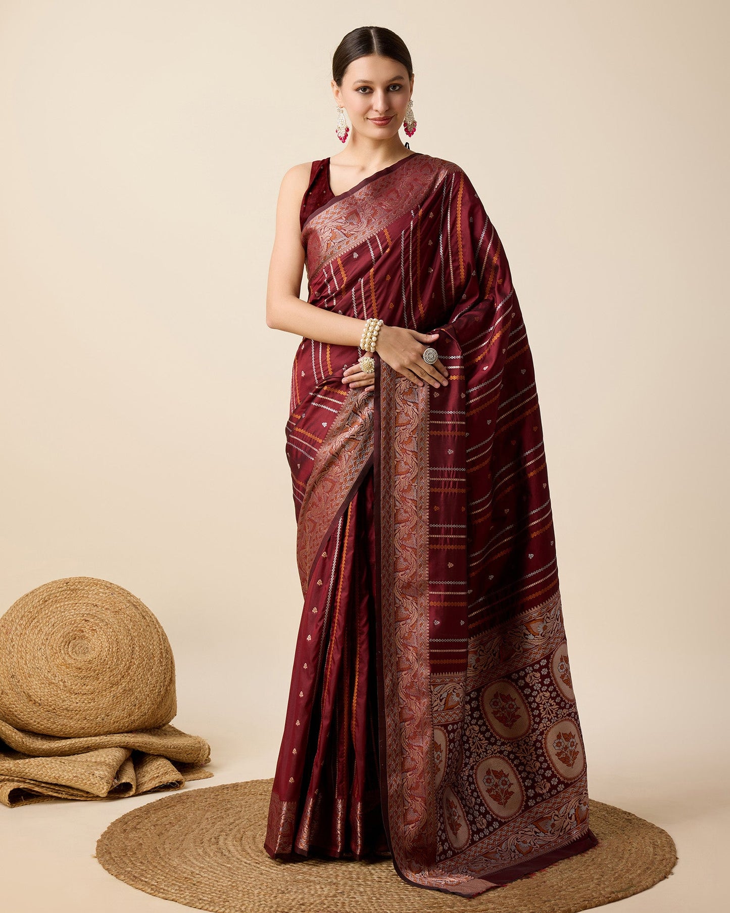 Vedant Vastram Soft Litchi Silk Banarasi Silk Saree - Maroon