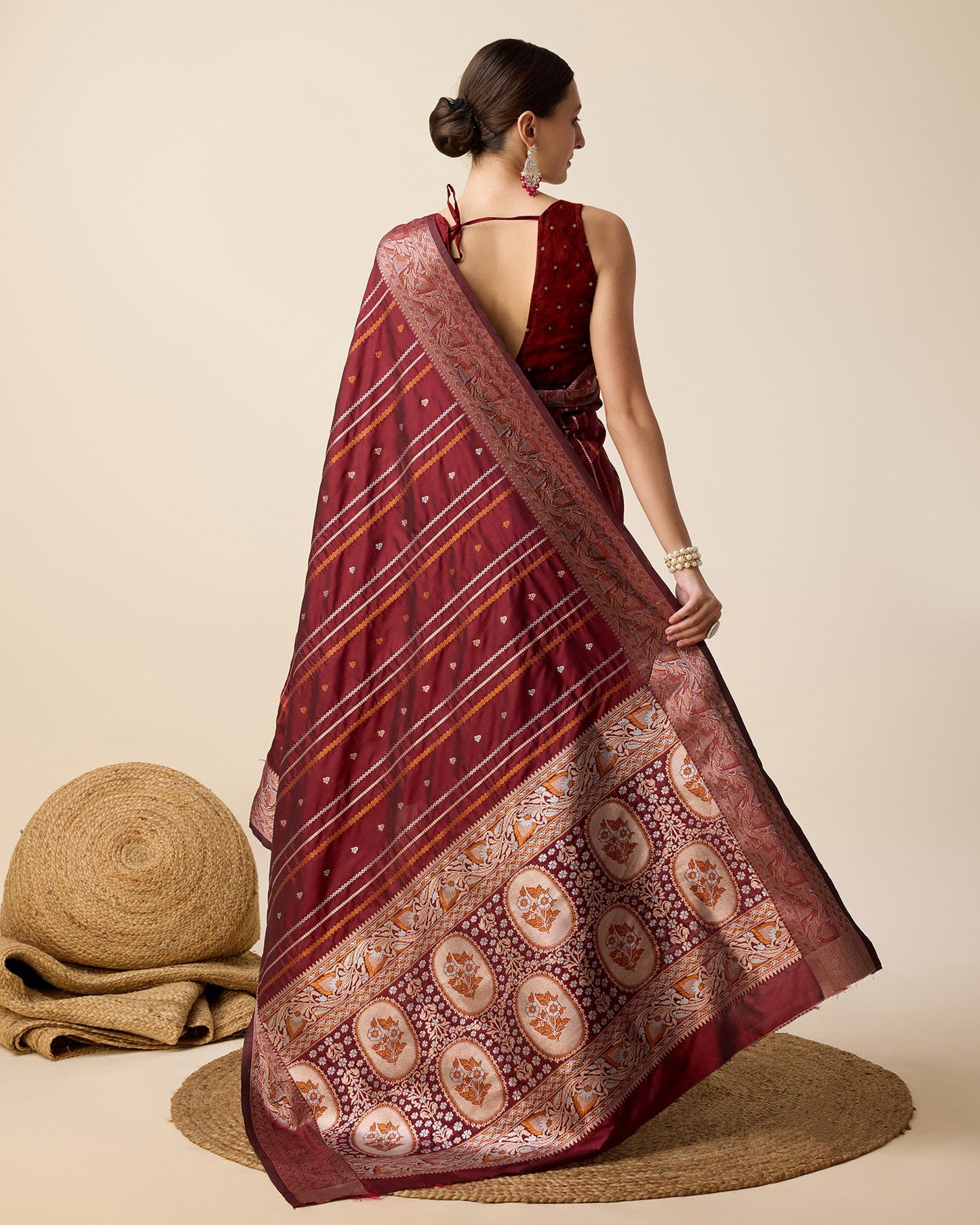 Vedant Vastram Soft Litchi Silk Banarasi Silk Saree - Maroon
