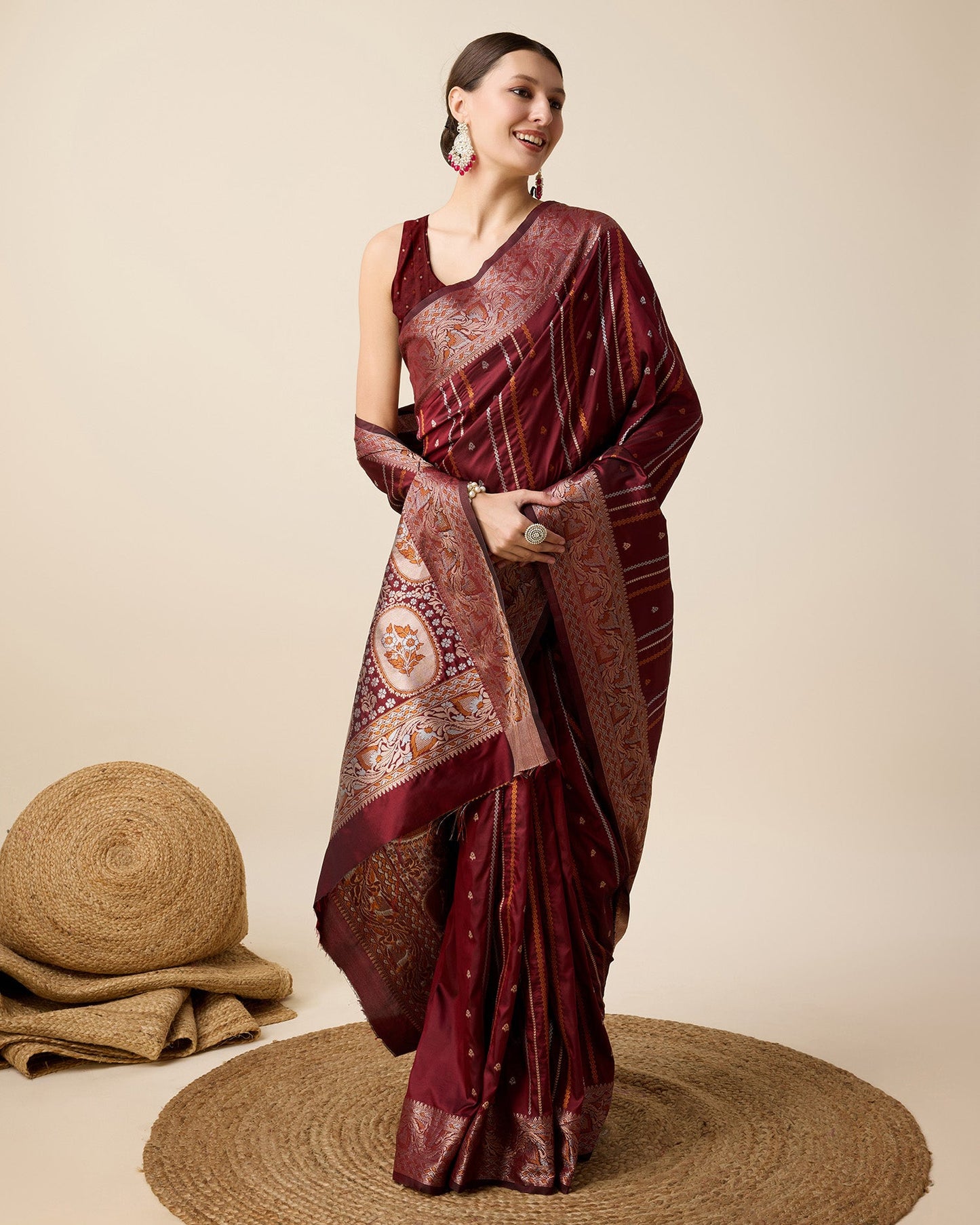 Vedant Vastram Soft Litchi Silk Banarasi Silk Saree - Maroon