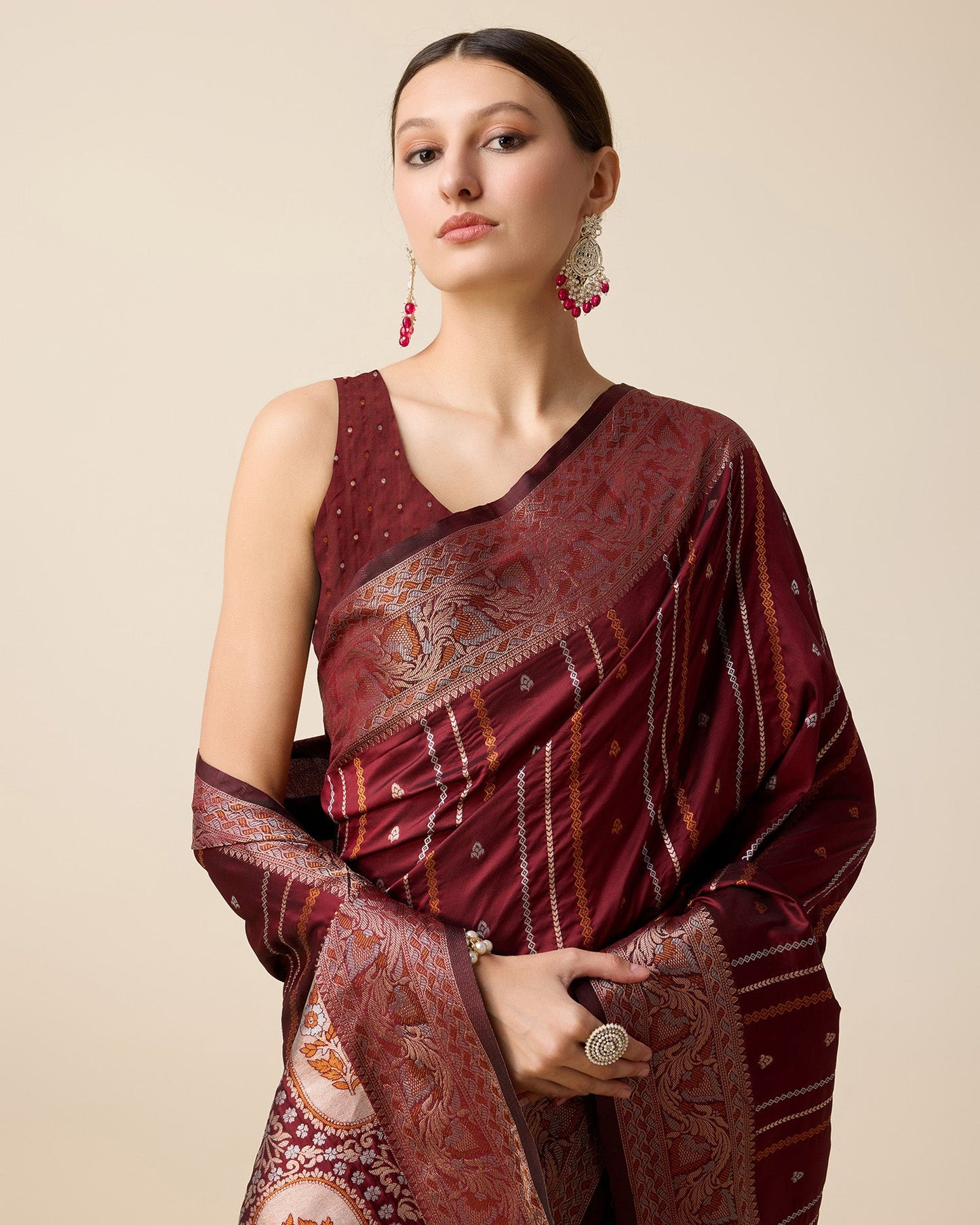 Vedant Vastram Soft Litchi Silk Banarasi Silk Saree - Maroon