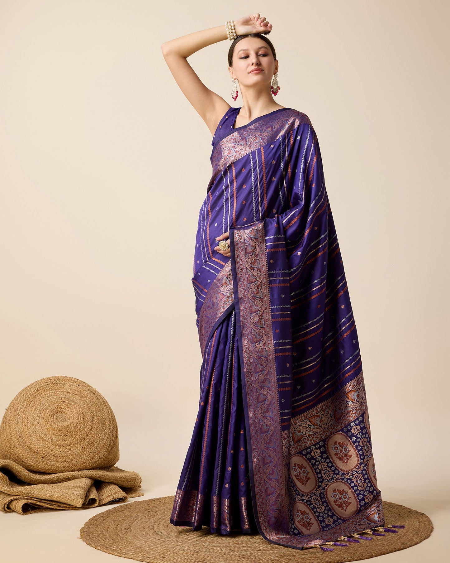 Vedant Vastram Soft Litchi Silk Banarasi Silk Saree - Violet