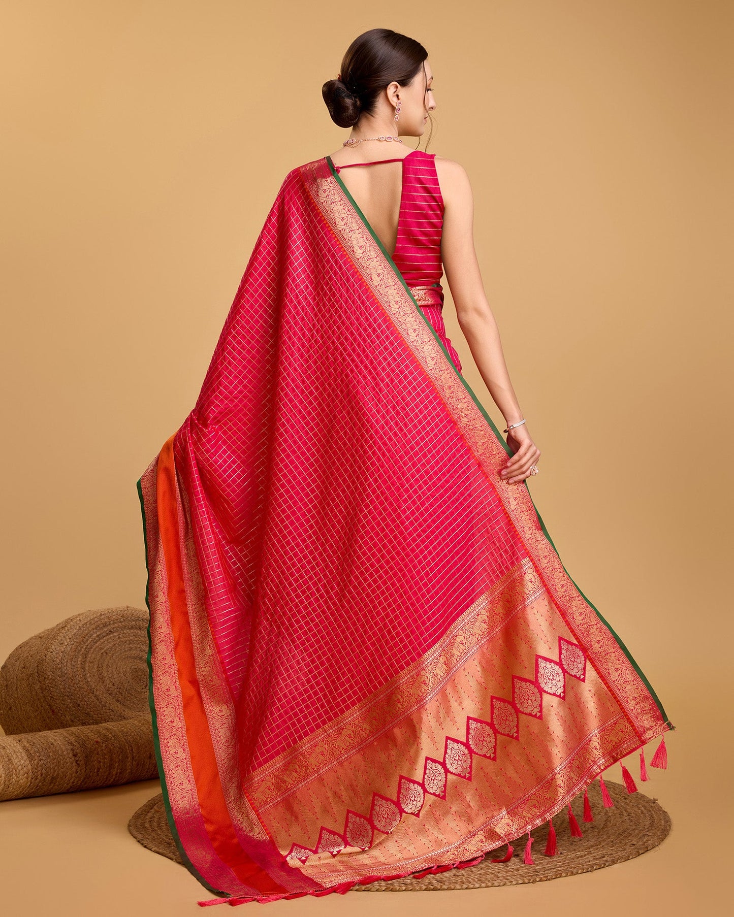 Vedant Vastram Soft Litchi Silk Banarasi Silk Saree - Pink