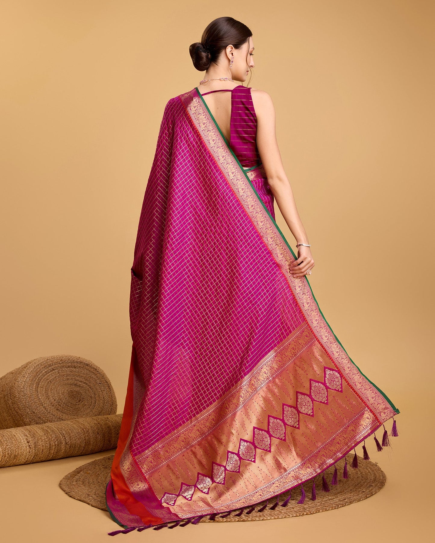 Vedant Vastram Soft Litchi Silk Banarasi Silk Saree - Rani