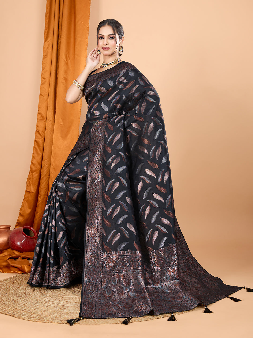 Vedant Vastram Soft Litchi Silk Banarasi Silk Jacquard Saree - Black