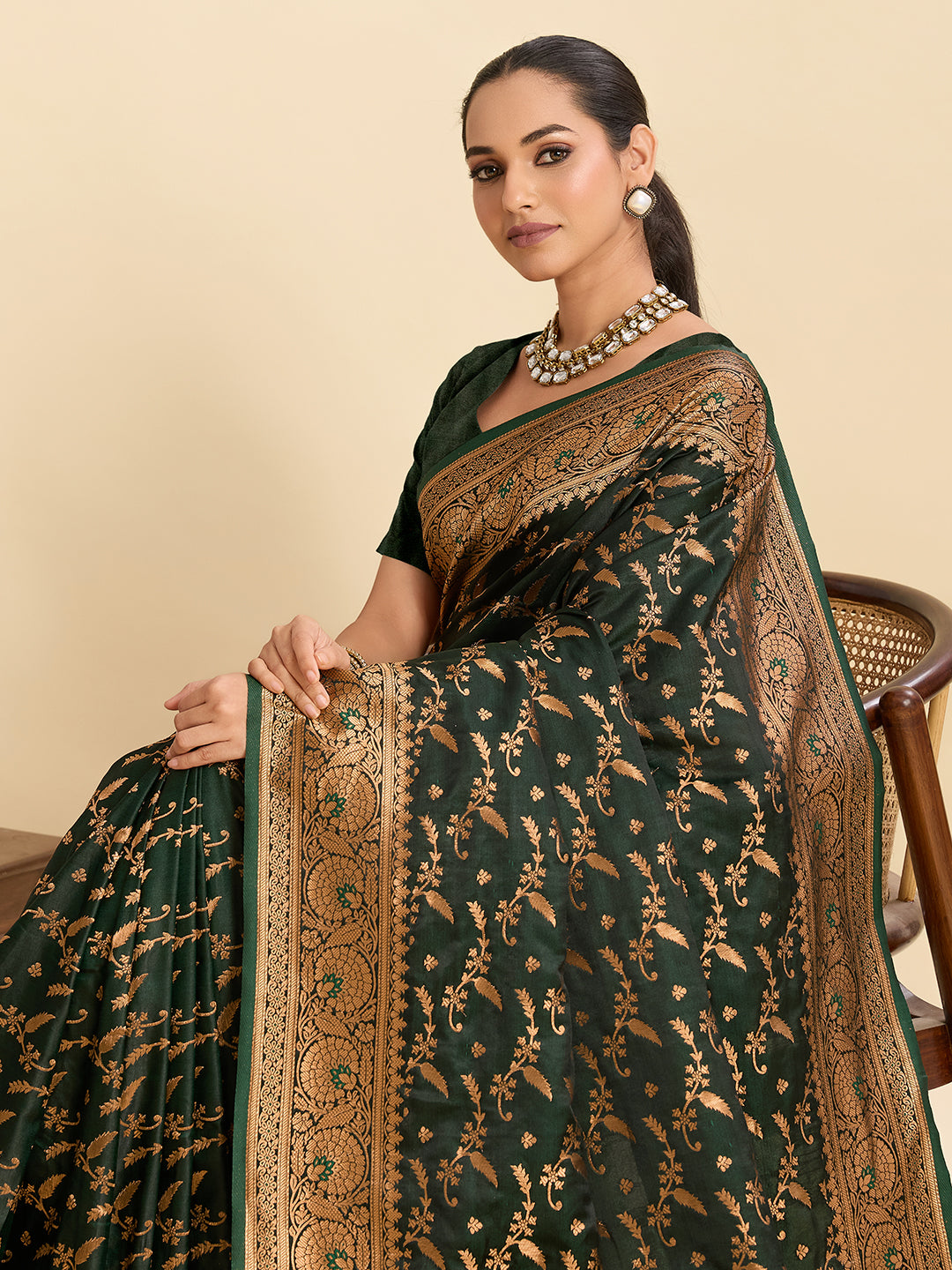 Vedant Vastram Soft Litchi Silk Banarasi Silk Jacquard Saree - Green