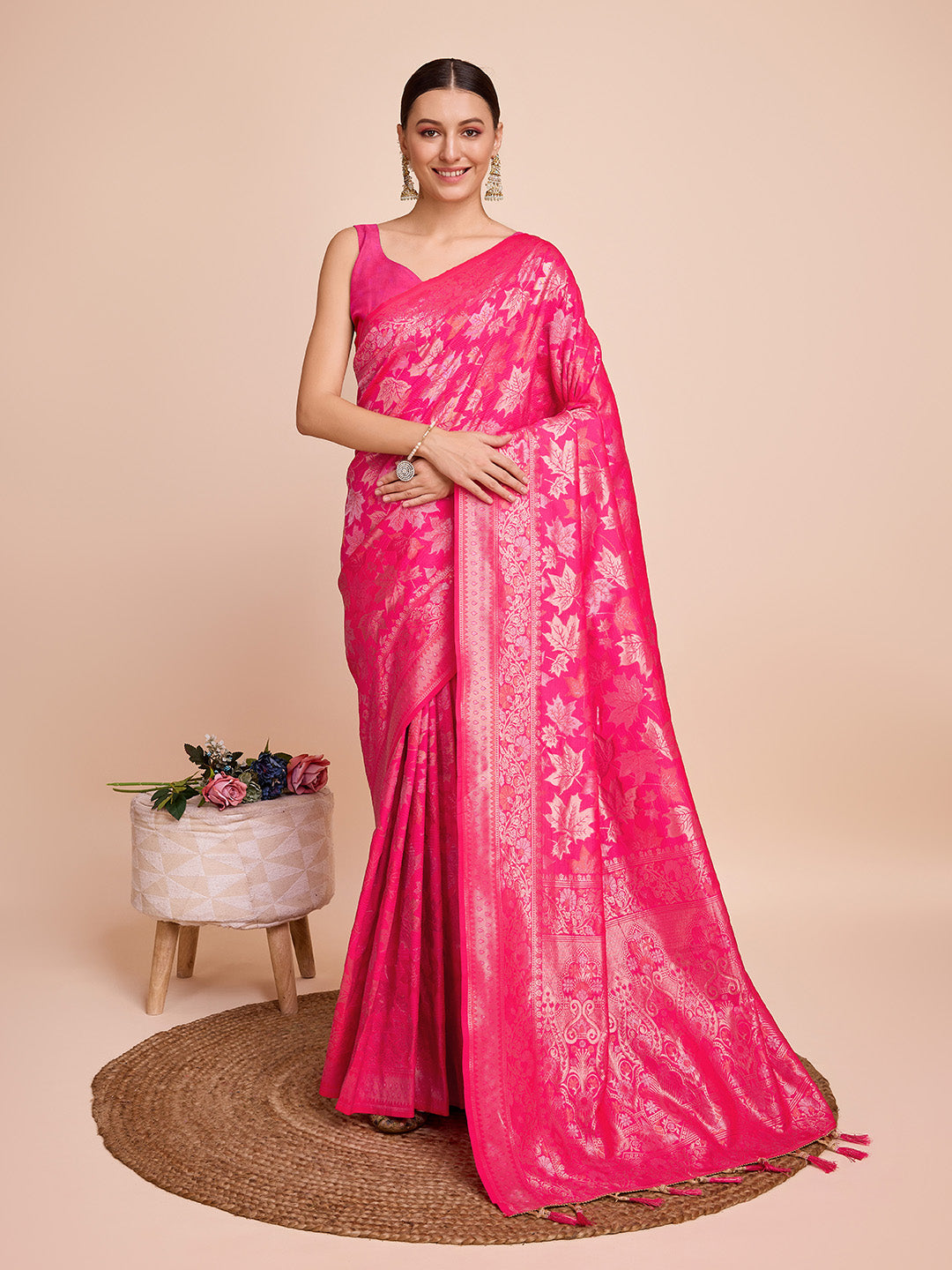 Vedant Vastram Soft Litchi Silk Banarasi Silk Saree - Magenta