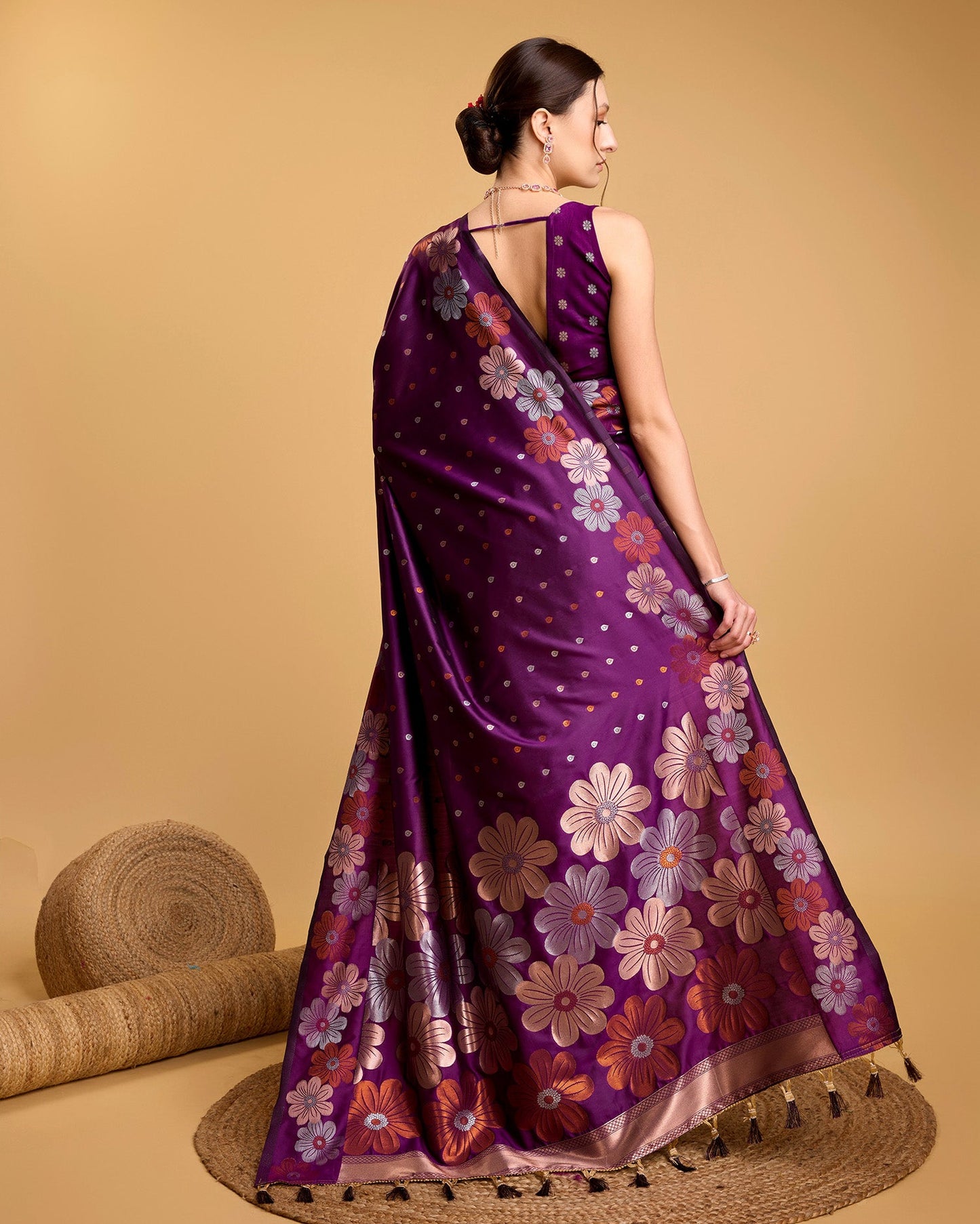 Vedant Vastram Soft Litchi Silk Banarasi Silk Saree - Wine