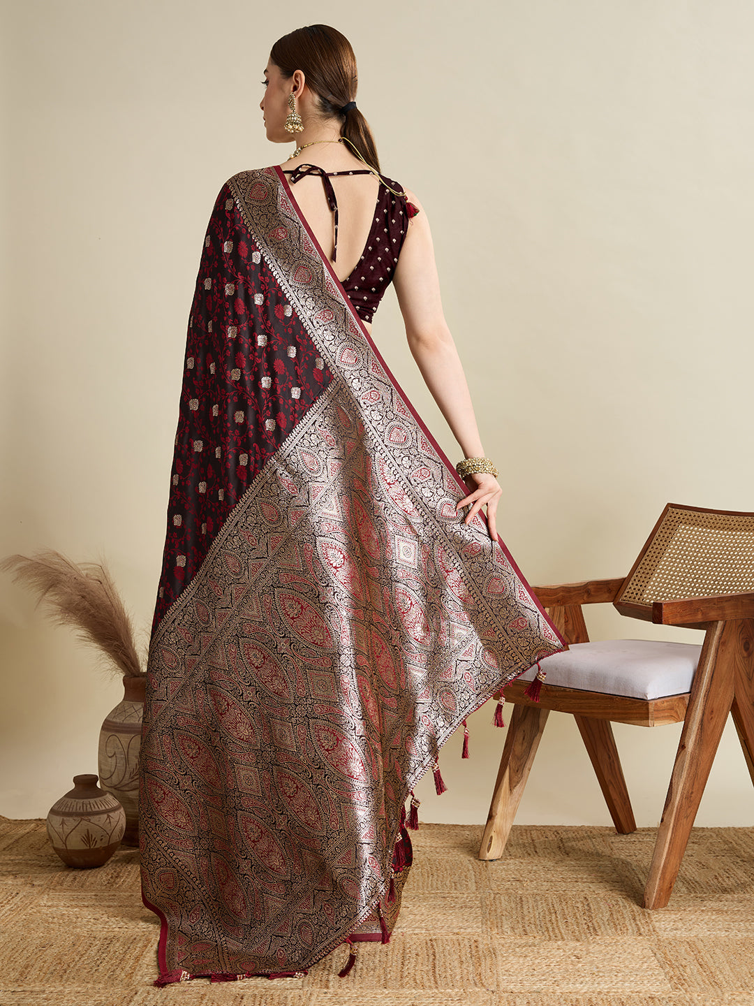 Vedant Vastram Soft Litchi SIlk Banarasi Silk Jacquard Saree - Maroon