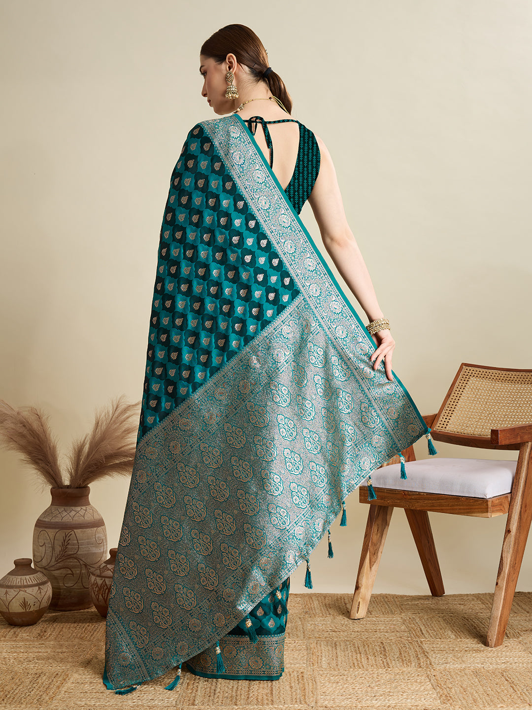 Vedant Vastram Soft Litchi SIlk Banarasi Silk Jacquard Saree - Firozi