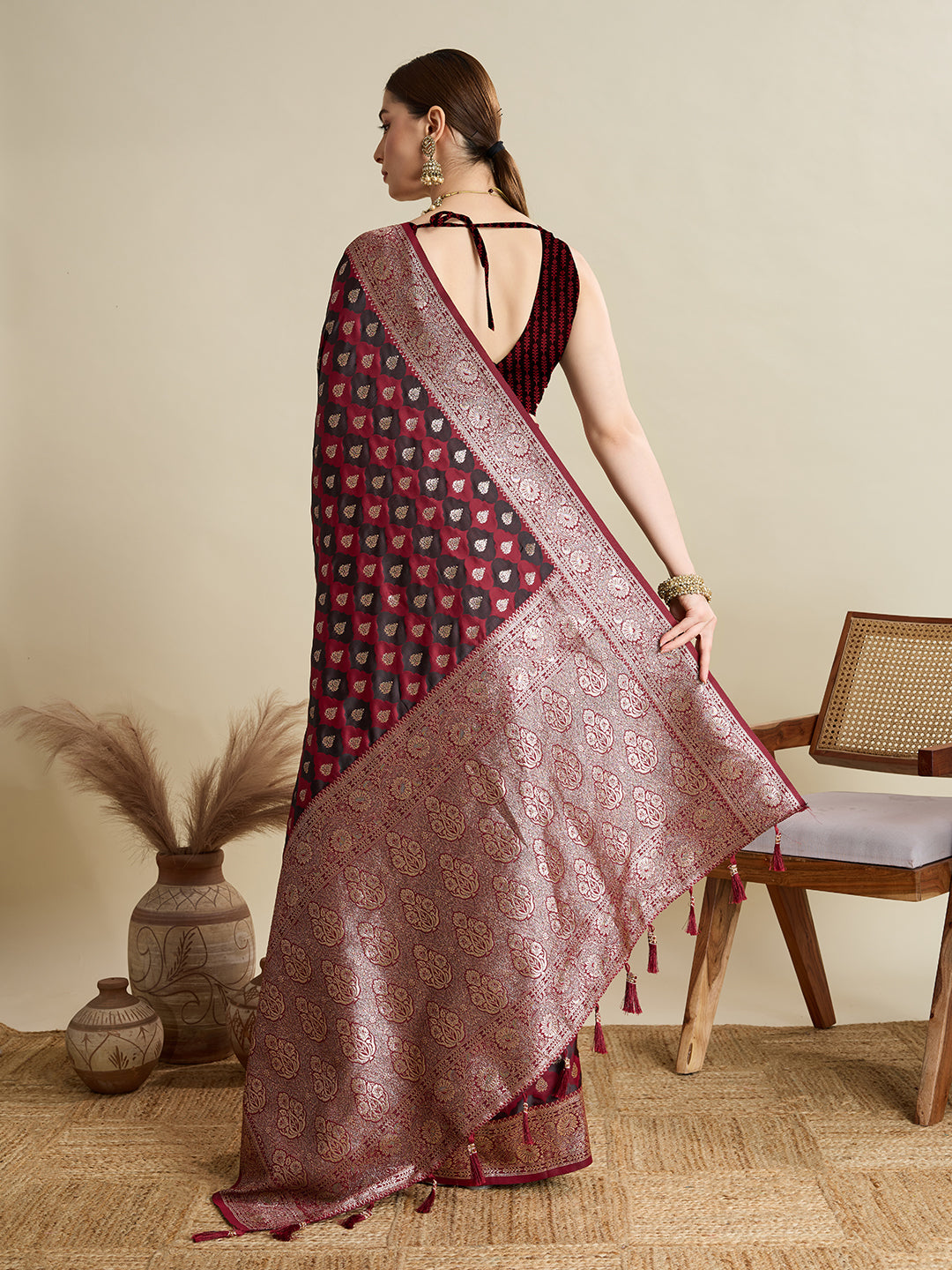 Vedant Vastram Soft Litchi SIlk Banarasi Silk Jacquard Saree - Maroon