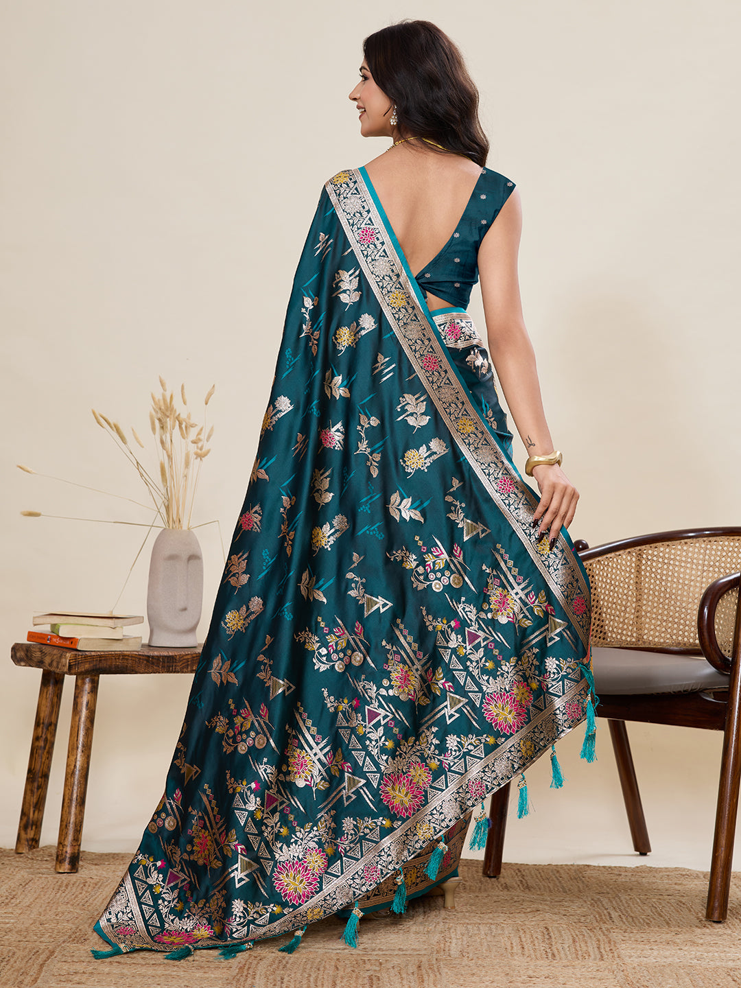 Vedant Vastram Soft Litchi Silk Banarasi Silk Jacquard Saree - Firozi