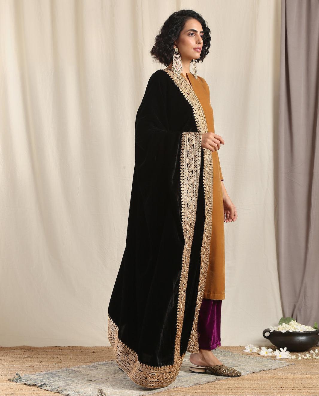 trueBrowns Black Velvet Embroidered Lace Shawl | Relove