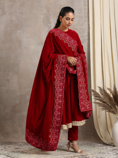 trueBrowns Red Velvet Embroidered Shawl