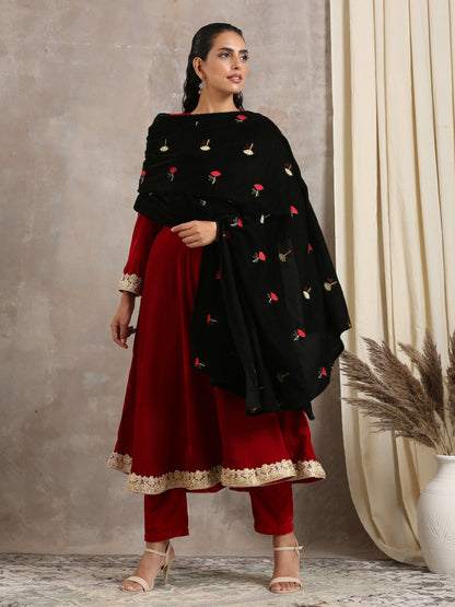 trueBrowns Black Velvet Embroidered Shawl