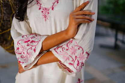 Zibaa Ivory & Pink Muslin Chikankari Kurta