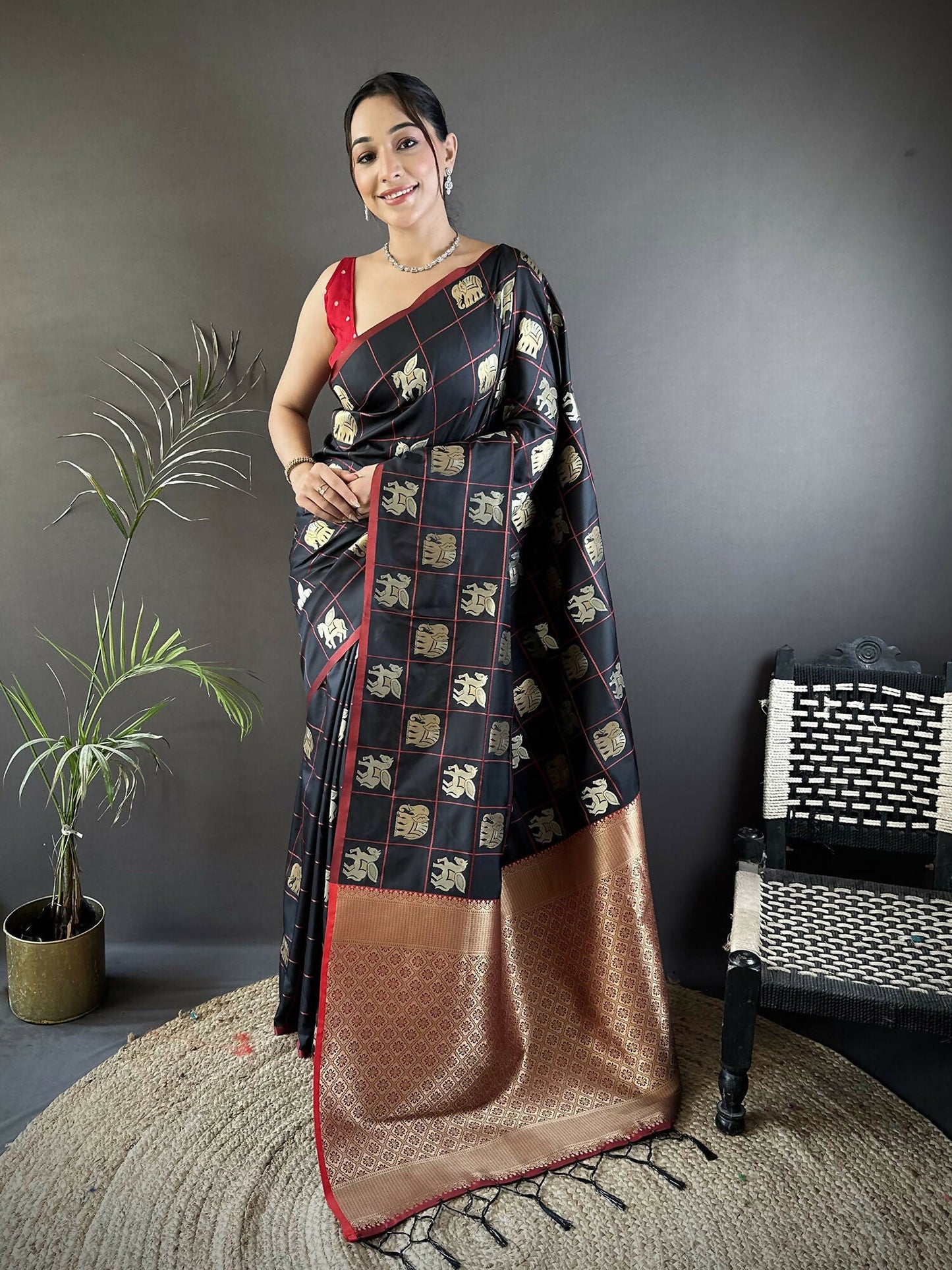 Joban Fashion Black Elephant Motif Soft Silk Banarasi silk Saree