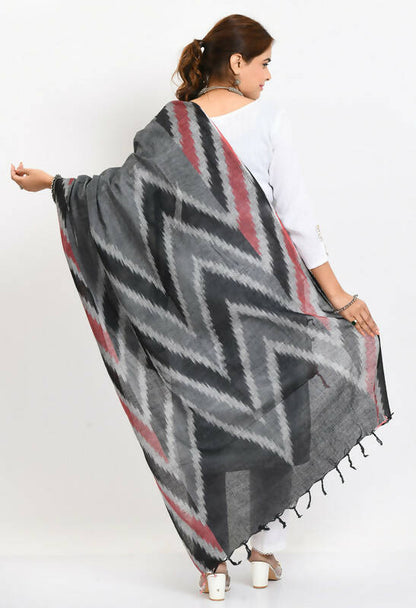Mominos Fashion Moeza Women's Handloom Cotton Ikkat Maroon/Black Dupatta