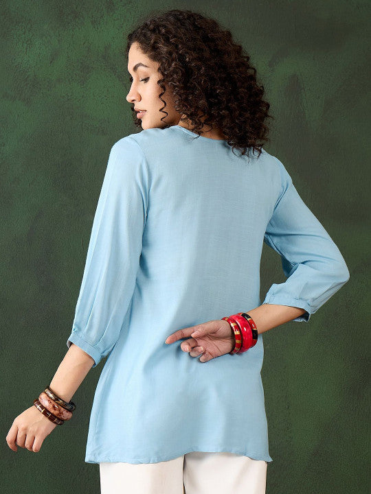Sangria Women Floral Embroidered Round Neck Top