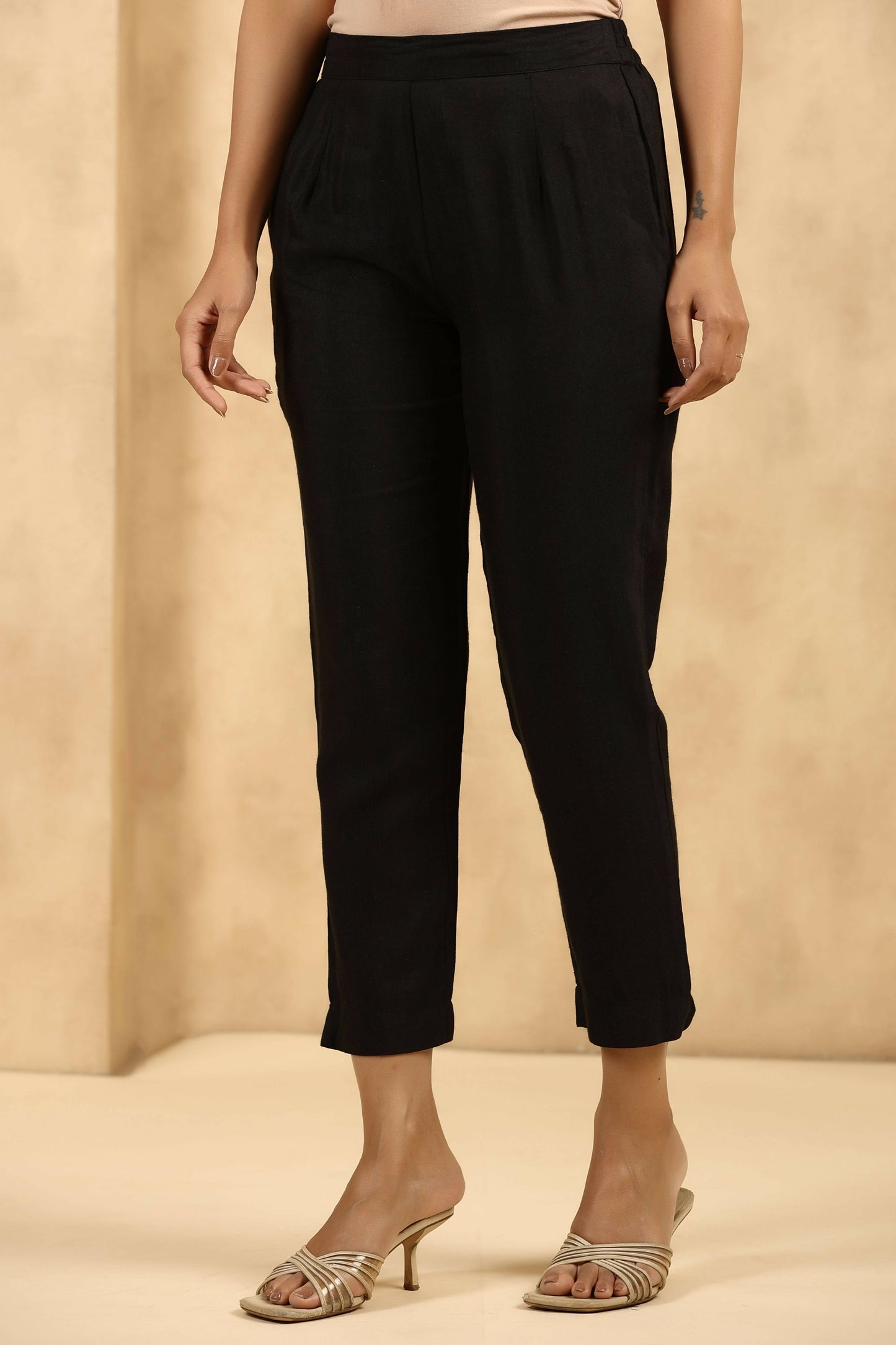 Juniper Women's Black Rayon Flex Solid Straight Pant