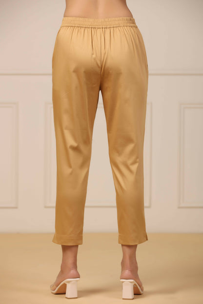 Juniper Women's Beige Solid Straight Slim Pant