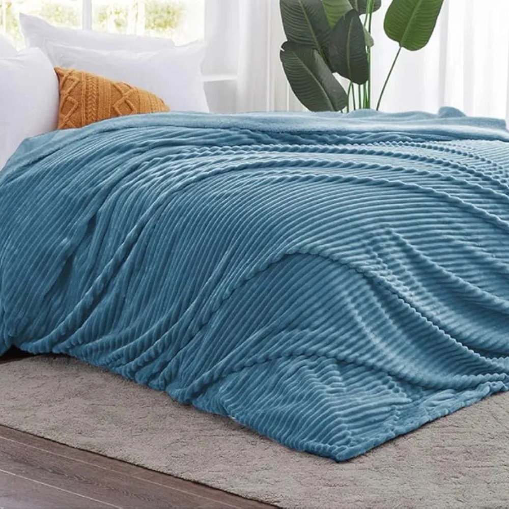 Homekart Pencil Pattern Flannel Fleece Sherpa Blanket AC and Mild Winter Reversible Blanket Single Bed