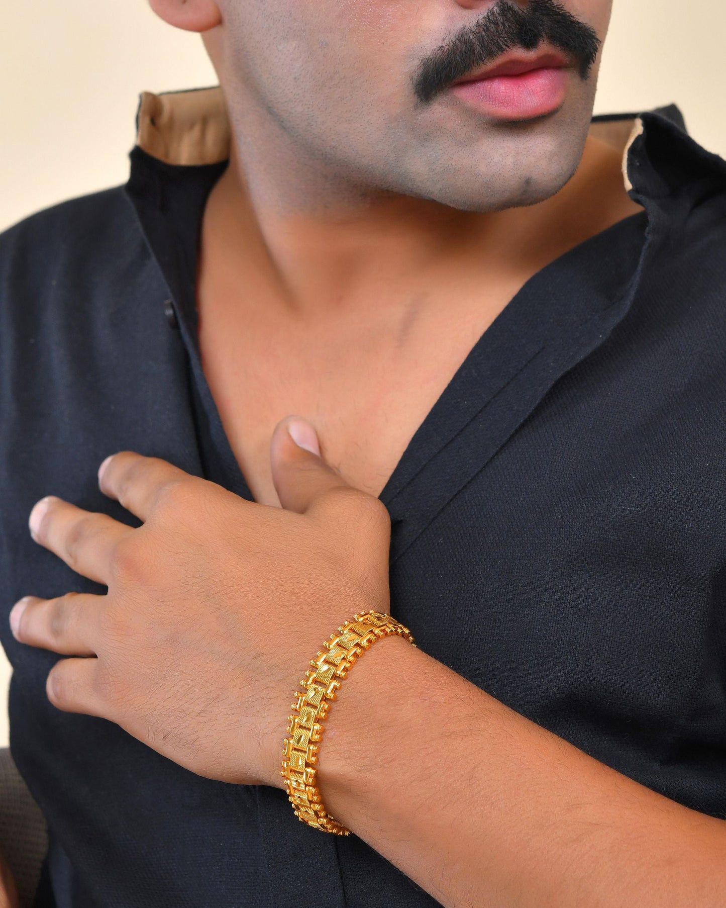 VOJ Gold Polished Handcrafted Stainless Steel Linked Bracelet For Men
