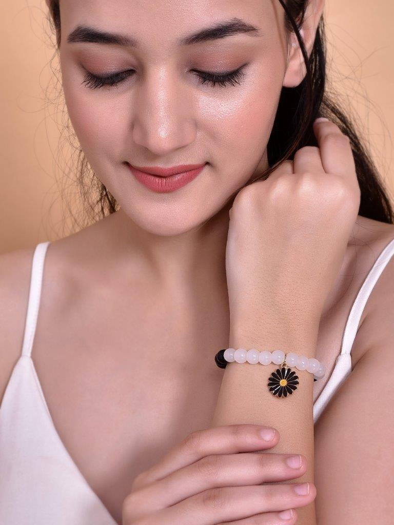 VOJ Black White Beads Black Flower Elastic Bracelet