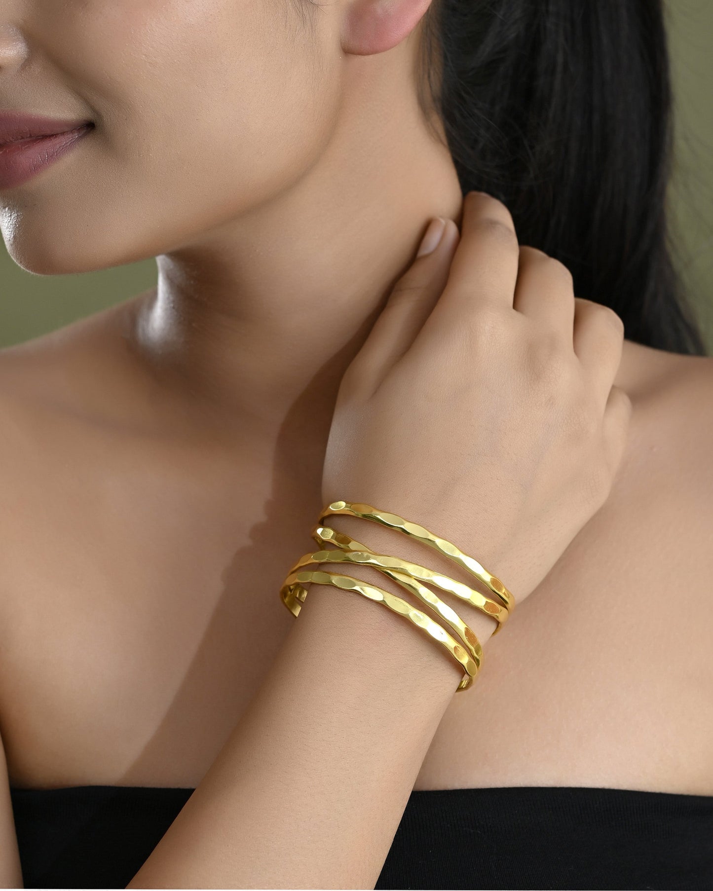 VOJ Gold-Polished Elegent Kada Bracelet