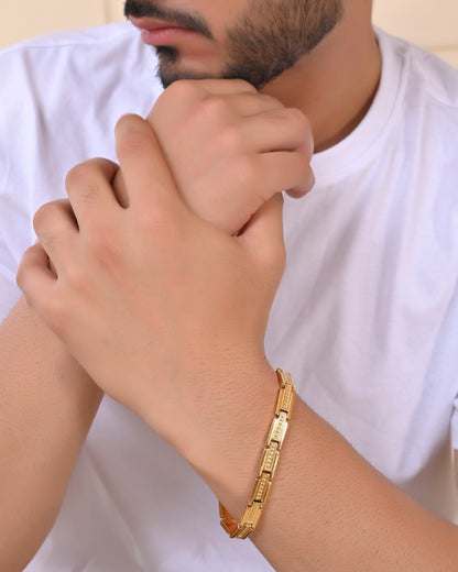 VOJ Men Gold Polished Textural Link Bracelet