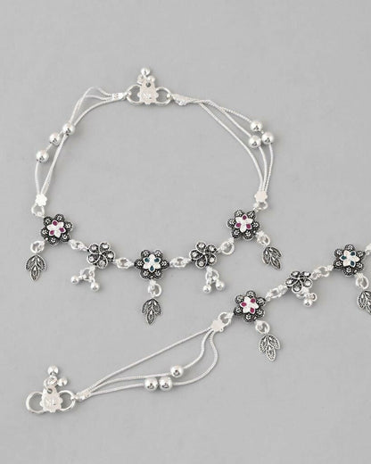 VOJ Set of 2 Silver Plated Flower Shaped Stone Studded Anklet