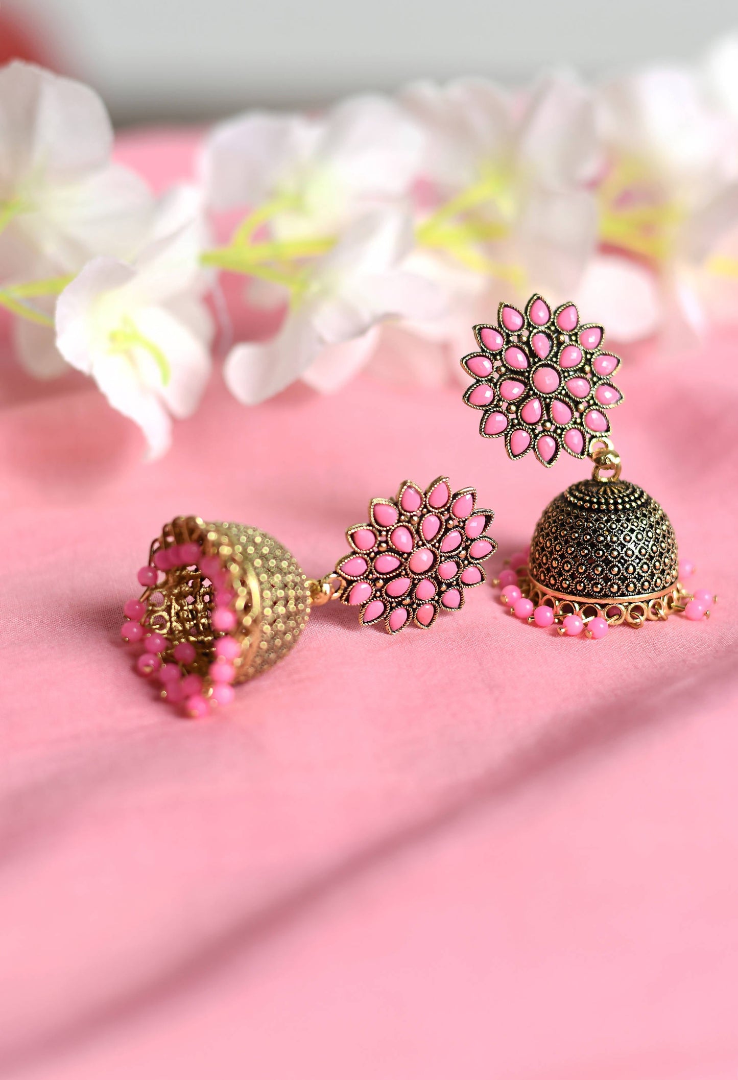 Mominos Fashion Johar Kamal Beautiful Kundan Work Jhumka With Baby Pink Beads