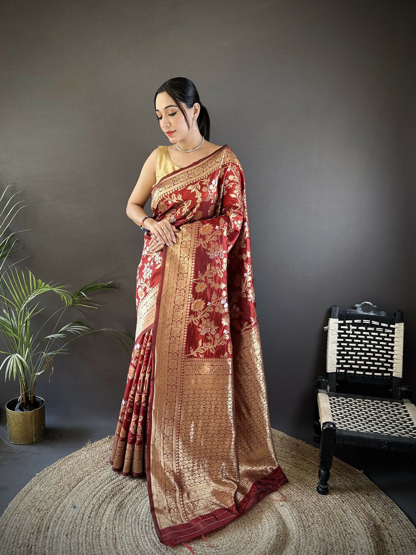 Joban Fashion Maroon Floral & Ethnic Motifs Design Soft Silk Meenakari Banarasi Saree