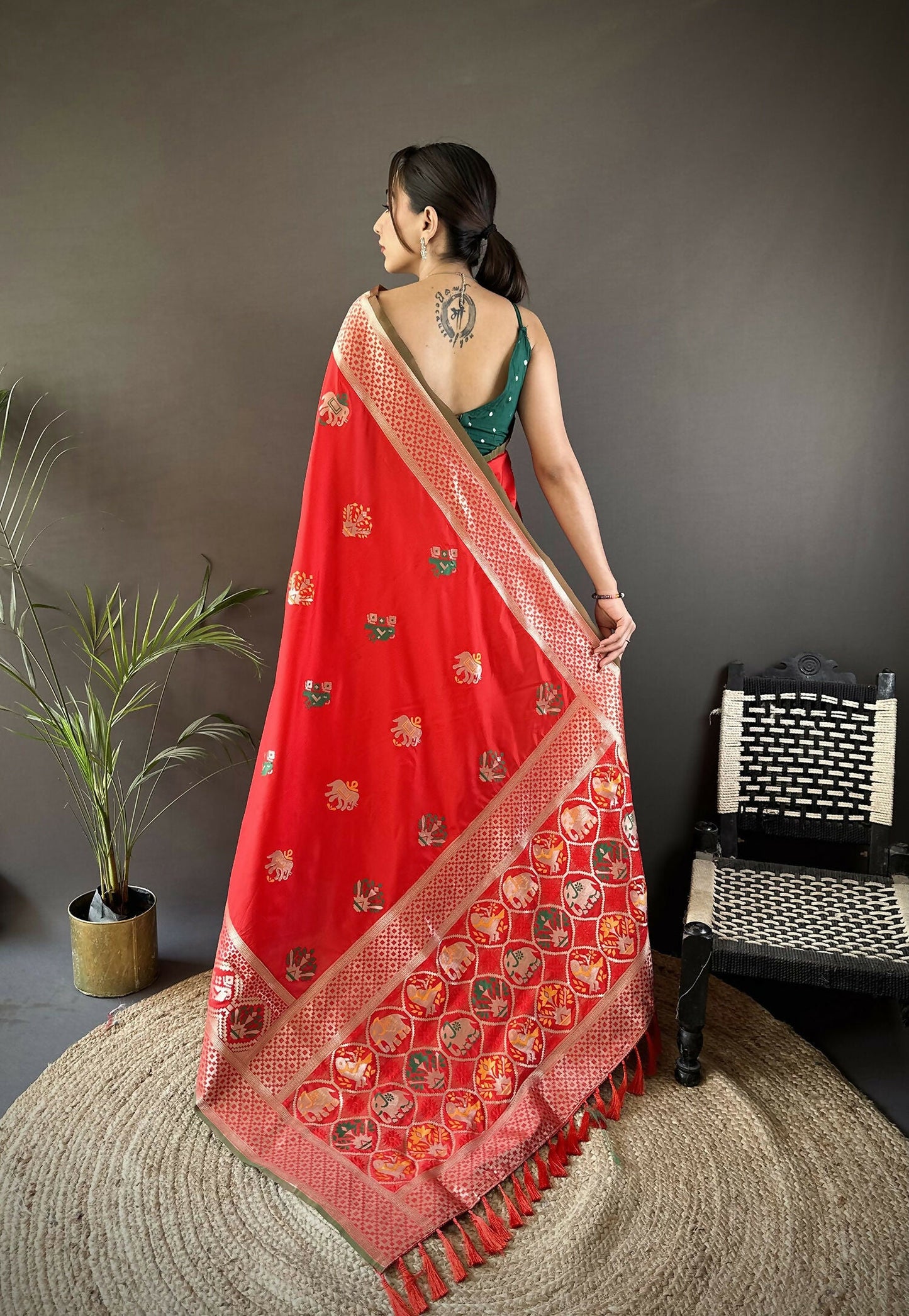 Joban Fashion Red Elephant & Floral Motifs Soft Lichi Silk Banarasi Saree