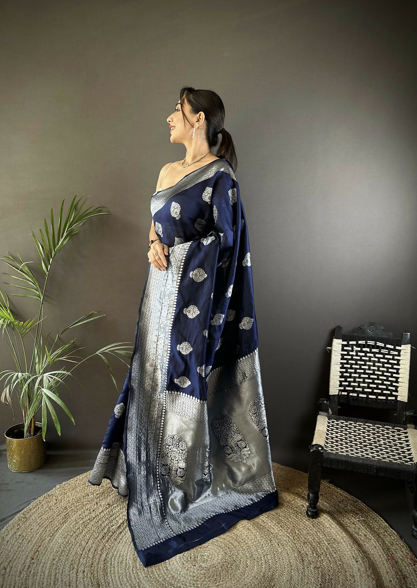 Joban Fashion Navy Blue Floral Motifs Soft Silk Banarasi Saree
