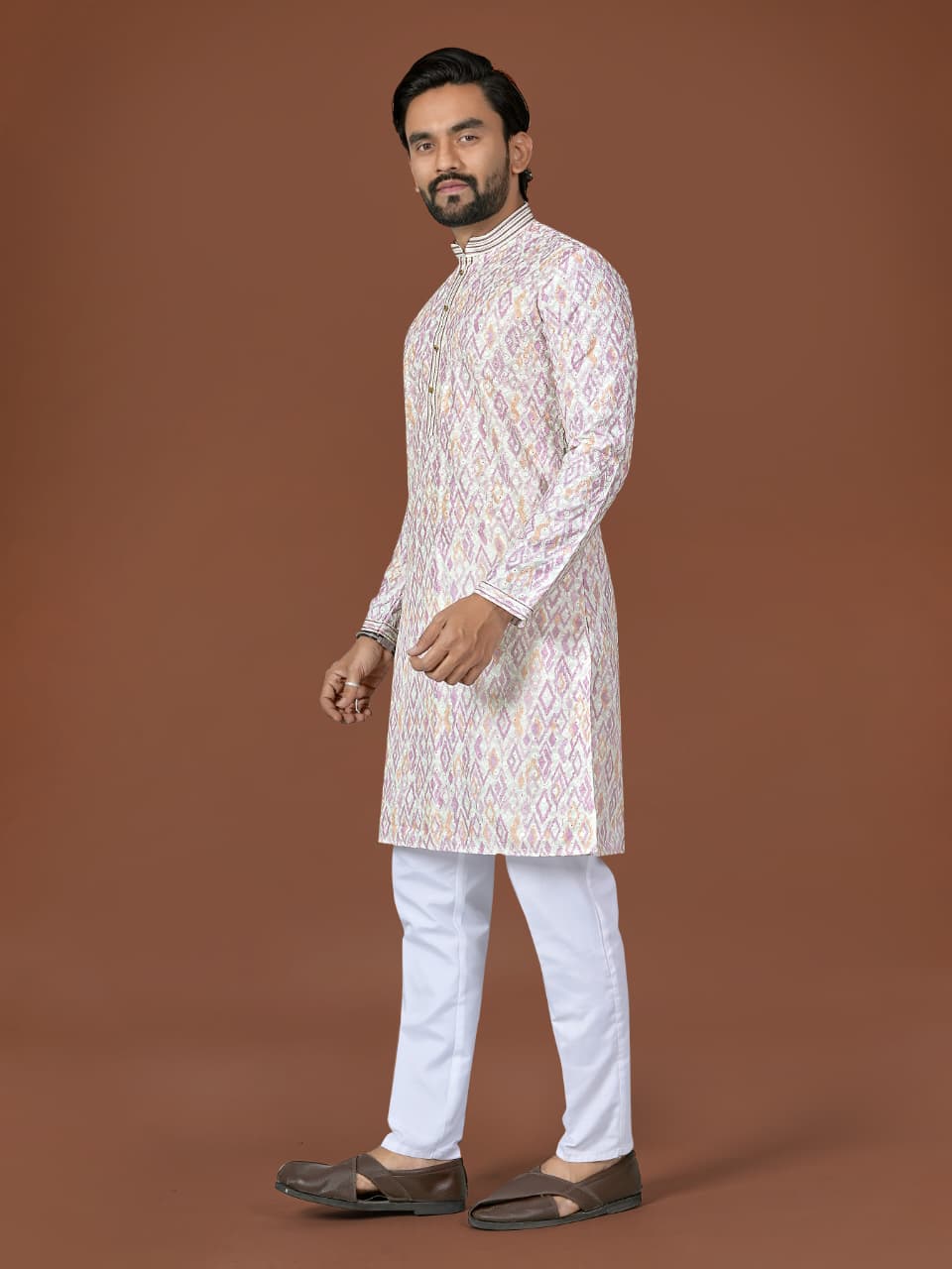 Anaita White Lucknowi Silk Straight Kurta