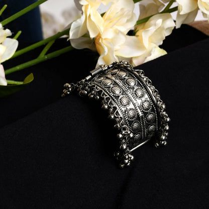 Mominos Fashion Joharkamal Oxidised Silver-Plated Ghungroo Handcraft Bracelet - Design 027