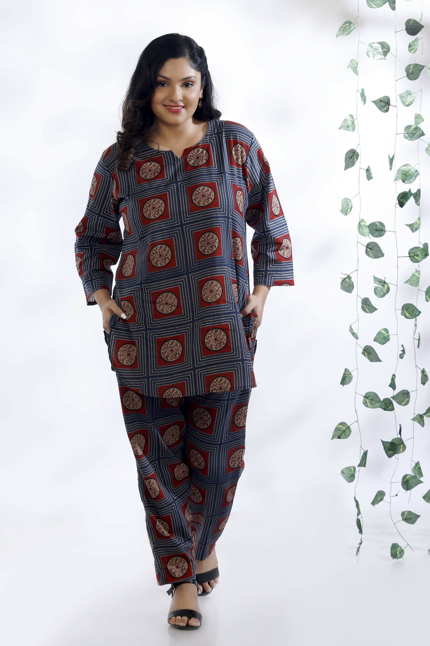 Breathables Women’S Blue Cotton Geometric Print Loungewear Co-Ord Set – Hip-Length Kurta & Pants